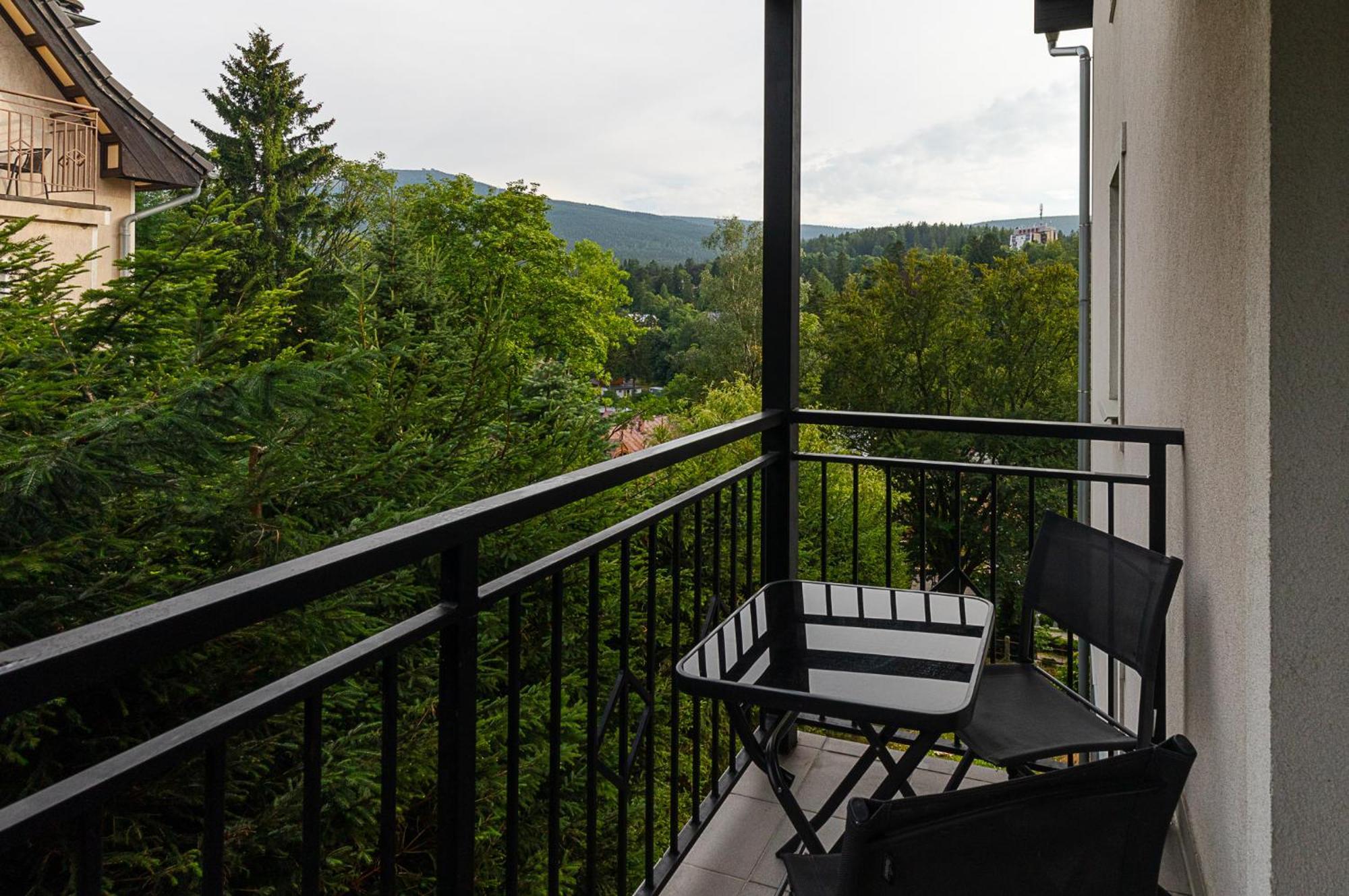 Rentplanet - Apartamenty Pstrowskiego Szklarska Poręba Esterno foto